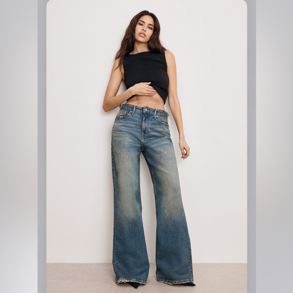 Good American Good Ease Relaxed With Buckles NWT
